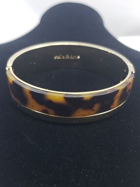 Stella & Dot Tortoise Gold Bangle Hinged Bracelet